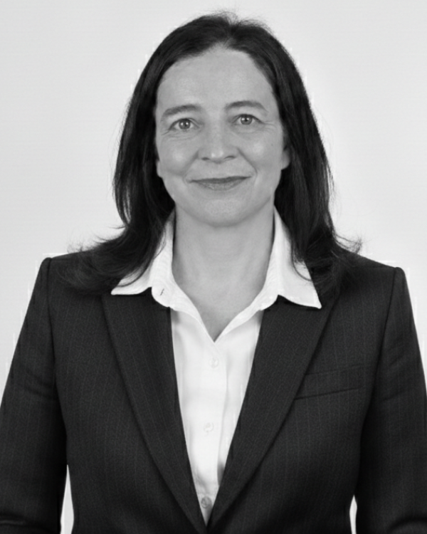 Web_AS_Foto camisa abierta_B&W